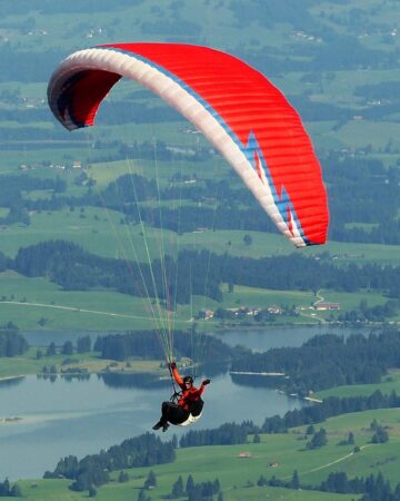 Paragliding 